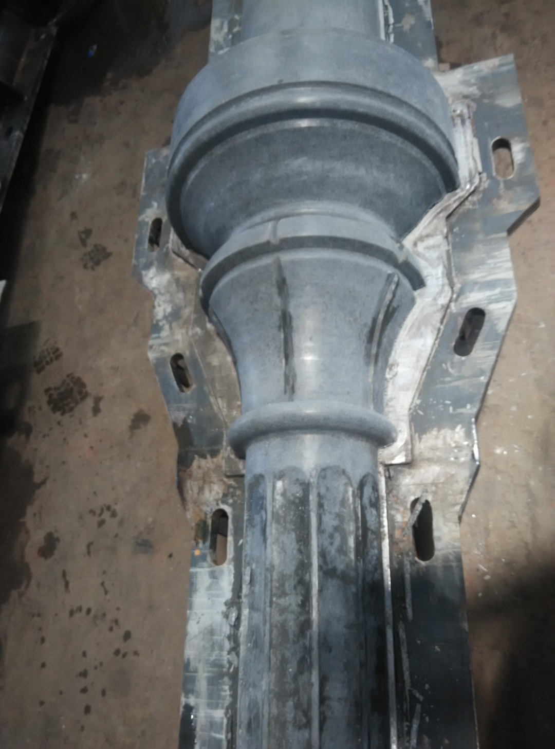 Decorative 2 Parts Mould with Pole 2